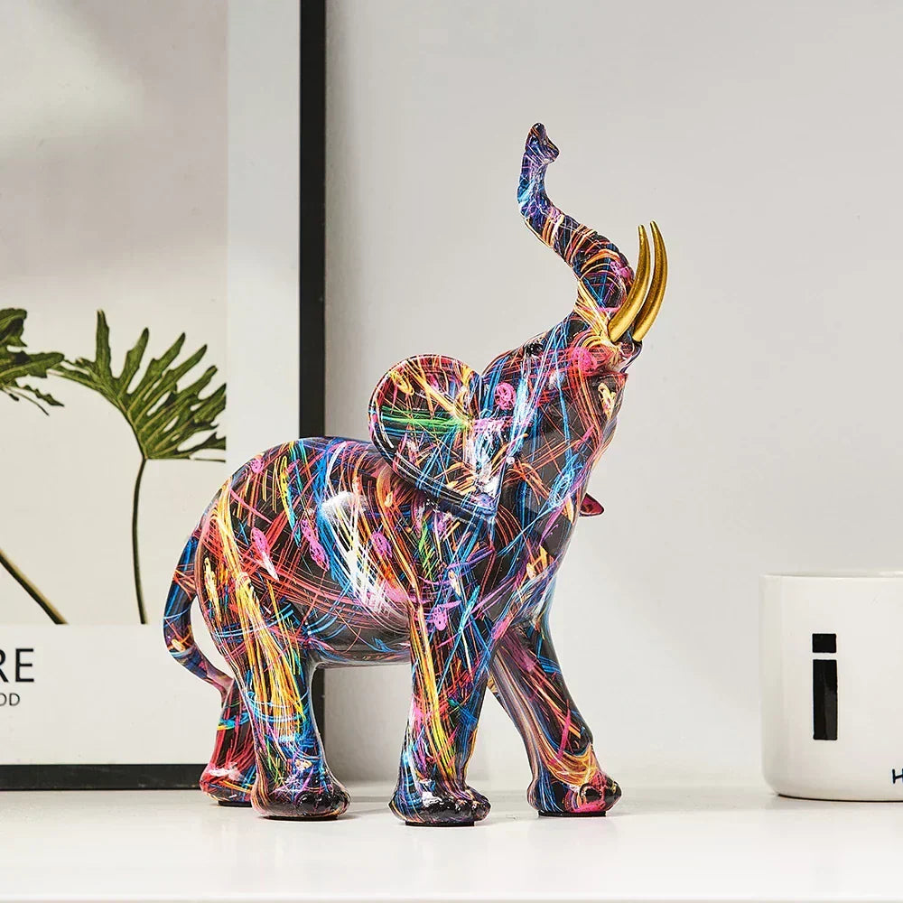 Sculpture artistique d'un éléphant au design graffiti